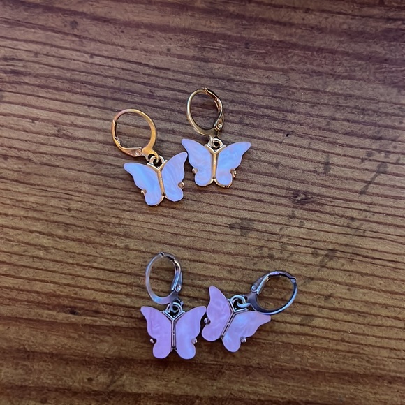 Earrings - Picture 3 of 4